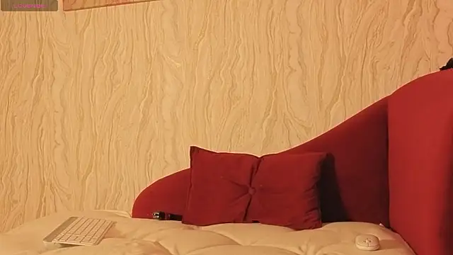 OliviaMazee online show from 6, 2, 2026