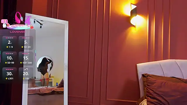 OliviaMazee online show from 16, 12, 2025