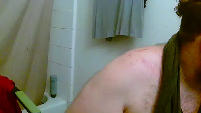 Snapshot of cloudyogdaddy_lilbelle chatting on 15, 1, 2026 cloudyogdaddy lilbelle online show from 15, 1, 2026