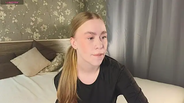 Lolly Kittyy online show from 1, 12, 2025