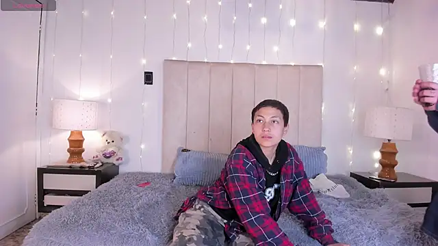 Brenda Tina online show from 5, 1, 2026