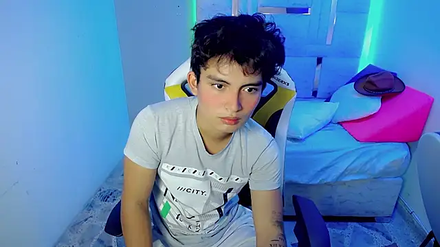 Green XoX online show from 12, 1, 2026