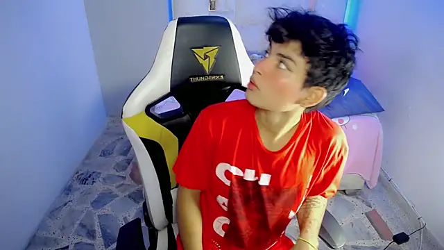 Green XoX online show from 15, 1, 2026