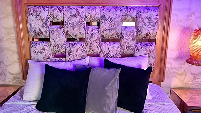 emily dempsey online show from 15, 2, 2026