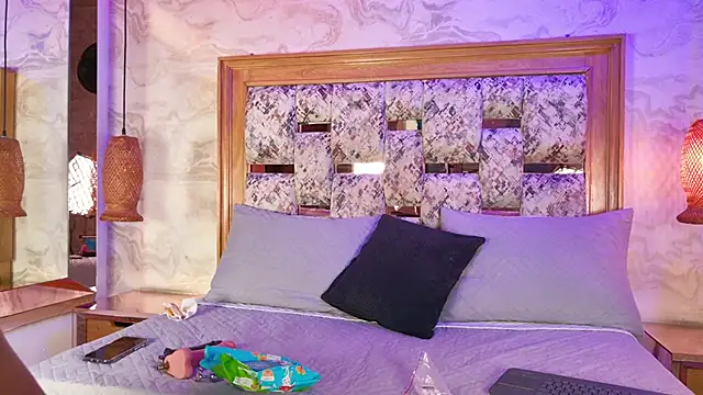 emily dempsey online show from 25, 3, 2026