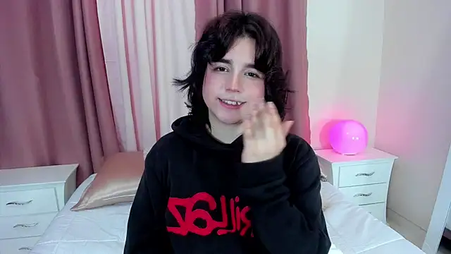 daniellesins2 online show from 1, 12, 2025