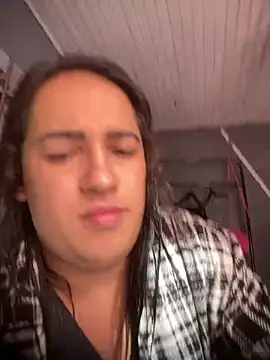 larysinha online show from 10, 5, 2026