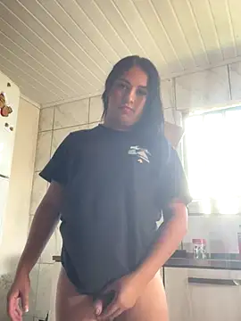 Snapshot of larysinha chatting on 2, 12, 2025 larysinha online show from 2, 12, 2025