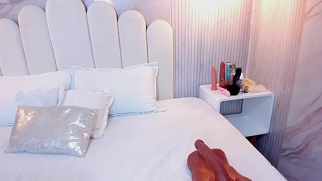 CHLOE BLOWJOB online show from 2, 2, 2026