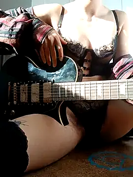 AuroraAya online show from 30, 11, 2025