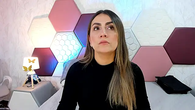 Snapshot of AriaRous chatting on 5, 6, 2026 AriaRous online show from 5, 6, 2026