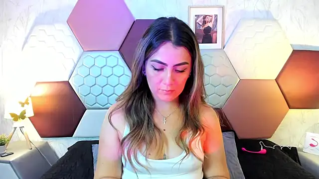 AriaRous online show from 14, 4, 2026