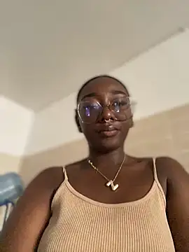 ZahhyGrey online show from 7, 3, 2026