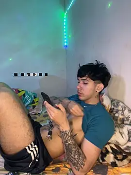 wil hot online show from 1, 12, 2025