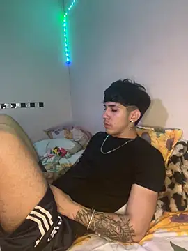 Snapshot of wil_hot chatting on 30, 11, 2025 wil hot online show from 30, 11, 2025