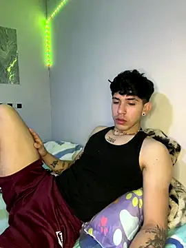 wil hot online show from 17, 12, 2025