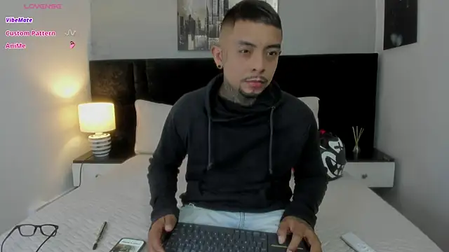 BASTIAN NICOLAS  online show from 19, 12, 2025