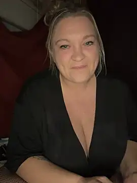 BustyGoddess6969 online show from 14, 1, 2026