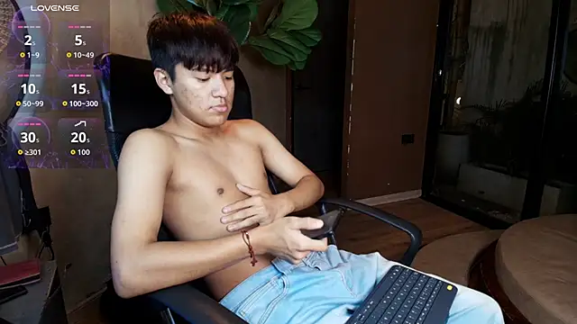 Snapshot of isaac_grimm chatting on 2, 3, 2026 isaac grimm online show from 2, 3, 2026