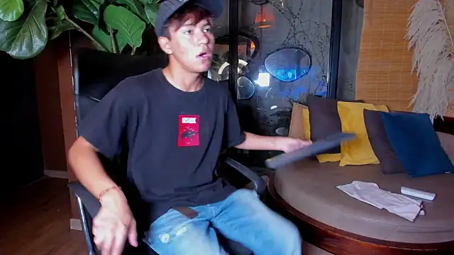 isaac grimm online show from 7, 4, 2026