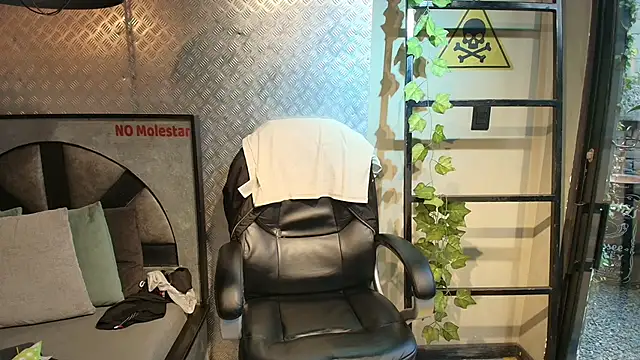 isaac grimm online show from 5, 3, 2026