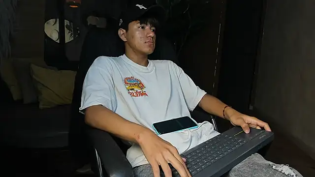 Snapshot of isaac_grimm chatting on 23, 2, 2026 isaac grimm online show from 23, 2, 2026