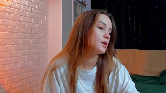 LouiseFlower  online show from 30, 11, 2025