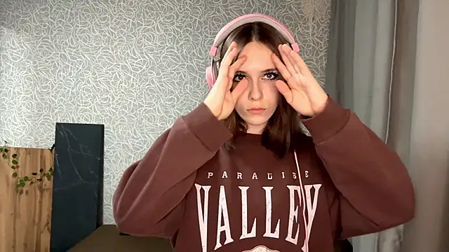 EvaLoveer online show from 1, 12, 2025