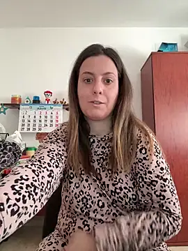 Sareyxon online show from 8, 4, 2026