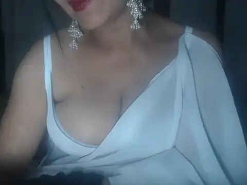 Hotronita123 online show from 6, 3, 2026