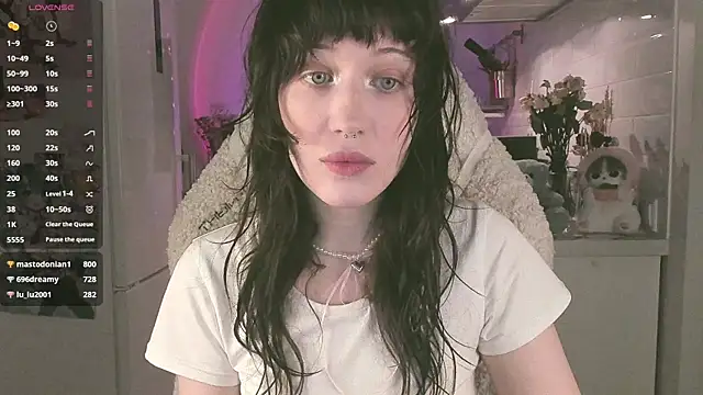 MePretty online show from 17, 3, 2025