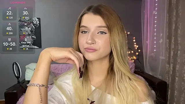 VikkiWittel online show from 18, 12, 2025