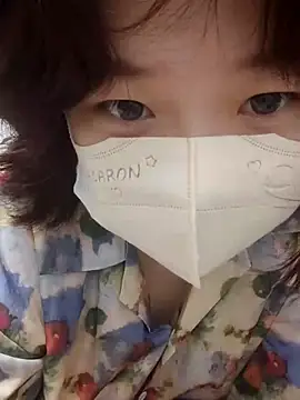 miniiceyya online show from 10, 3, 2026