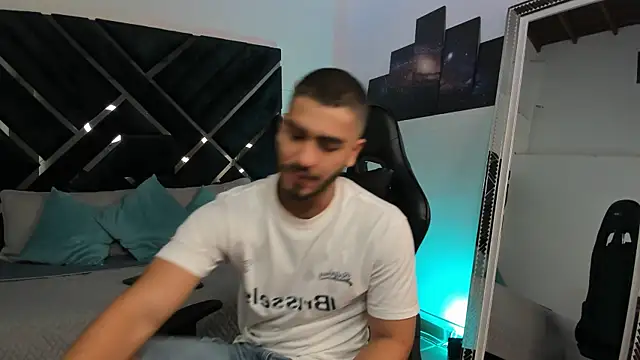 Franco banderas online show from 7, 1, 2026