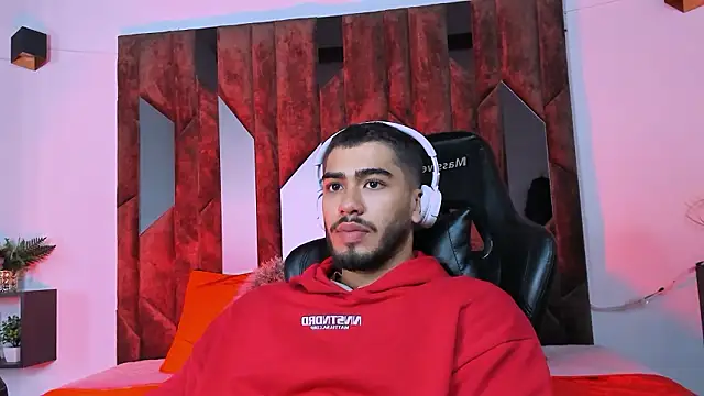 Snapshot of Franco_banderas chatting on 1, 2, 2026 Franco banderas online show from 1, 2, 2026