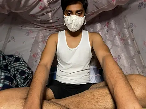 hunterboy2001 online show from 3, 3, 2026