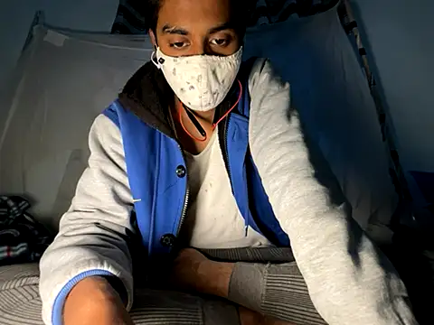 hunterboy2001 online show from 3, 12, 2025