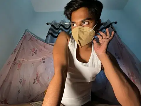 hunterboy2001 online show from 18, 4, 2026