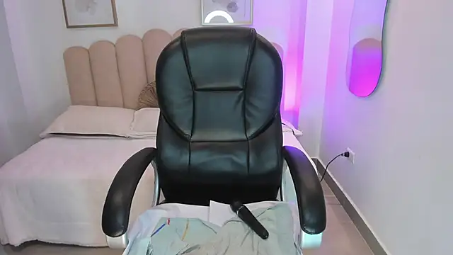 Snapshot of alana_martiins chatting on 20, 2, 2026 alana martiins online show from 20, 2, 2026