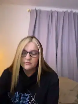 kira velour online show from 6, 1, 2026