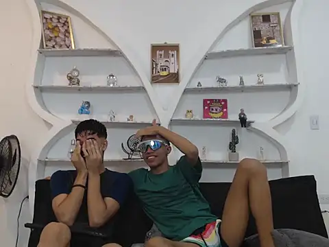 BIG COCKS online show from 4, 12, 2025