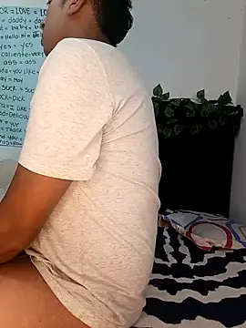 Varek biglatin dick online show from 14, 12, 2025