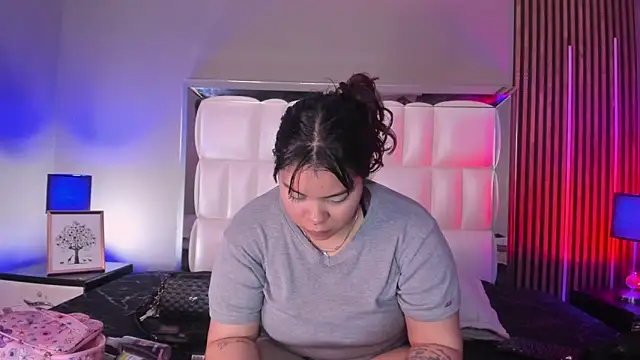 xCharlotte 20 online show from 17, 2, 2026