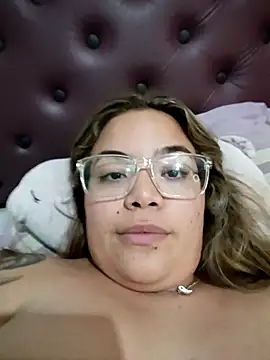 Lindalatina2001 online show from 16, 2, 2026