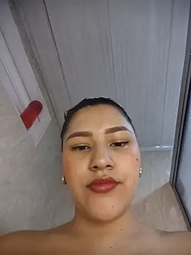 Julia-Blair online show from 17, 5, 2026