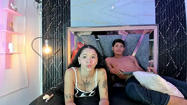 Snapshot of aaron_and_alahya chatting on 5, 12, 2025 aaron and alahya online show from 5, 12, 2025