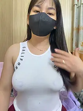 Snapshot of MintShow18 chatting on 17, 7, 2026 MintShow18 online show from 17, 7, 2026