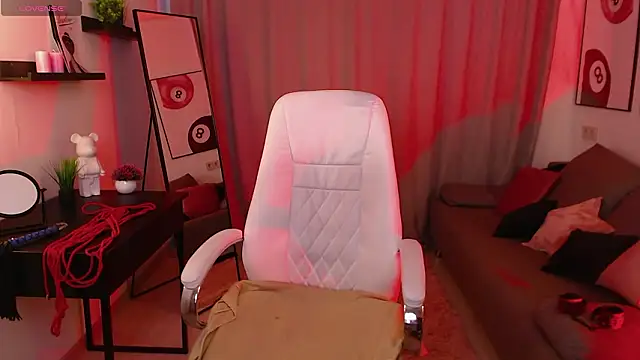 Eliza Bennet online show from 9, 2, 2026