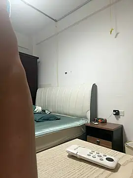 A-ZJunn online show from 17, 7, 2026