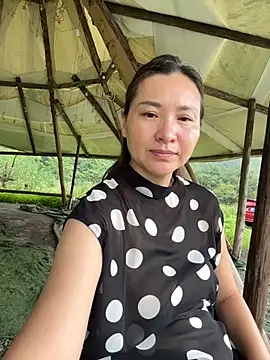 A-ZJunn online show from 27, 7, 2026